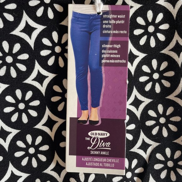 Old Navy The Diva Skinny Ankle Black White Flower Print Stretch Fit Pants 12R - Picture 10 of 15